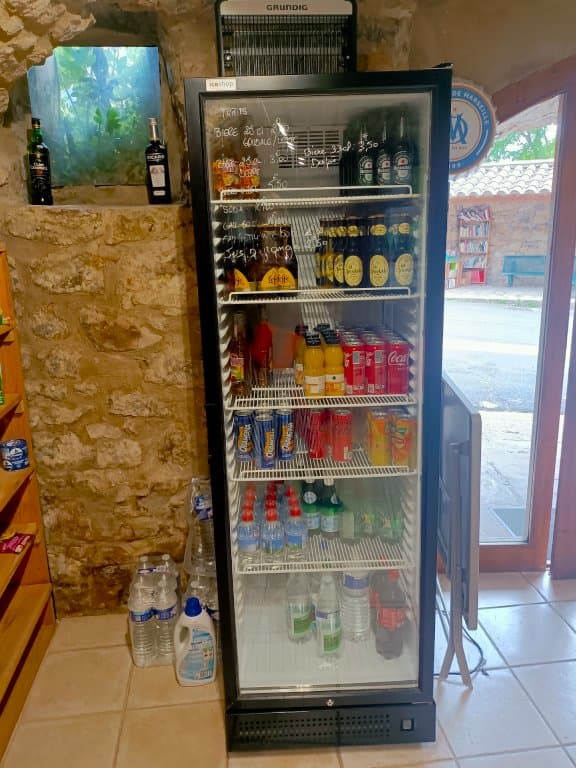 Photo intérieure 4 de l'épicerie